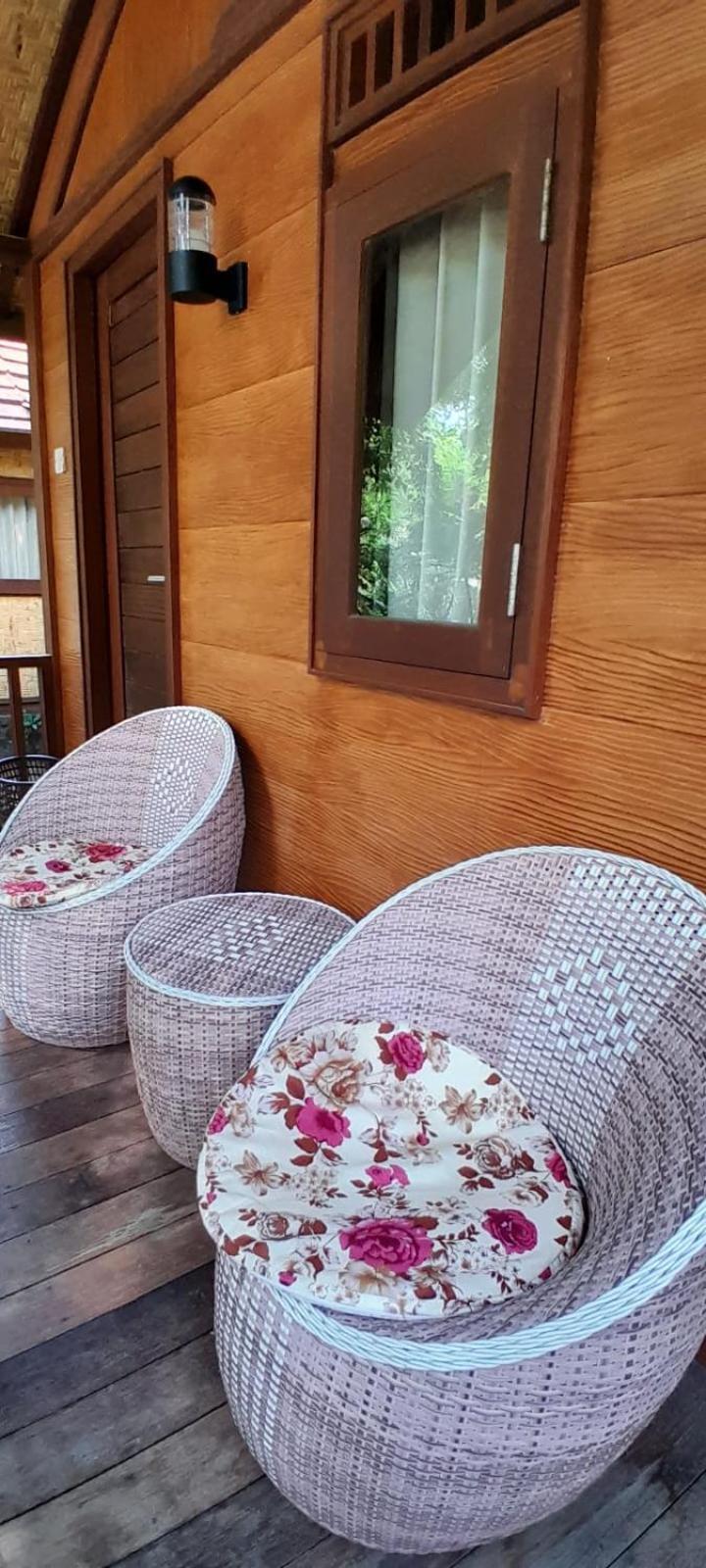 Bidara Cottage Labuhan Pandan Exterior photo